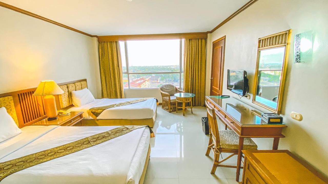 סוראט תאני K Park Grand Hotel Sha Plus Certified מראה חיצוני תמונה