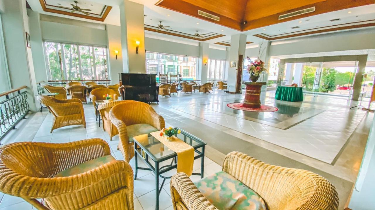 סוראט תאני K Park Grand Hotel Sha Plus Certified מראה חיצוני תמונה