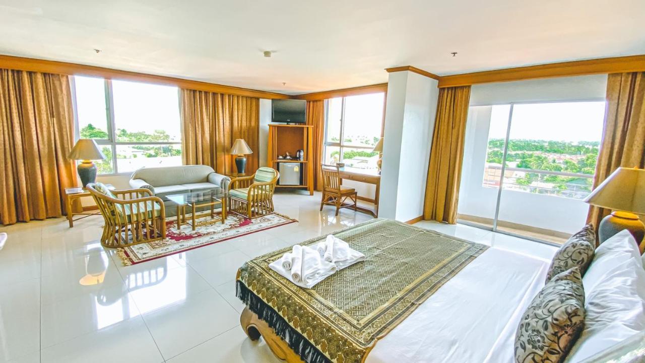סוראט תאני K Park Grand Hotel Sha Plus Certified מראה חיצוני תמונה