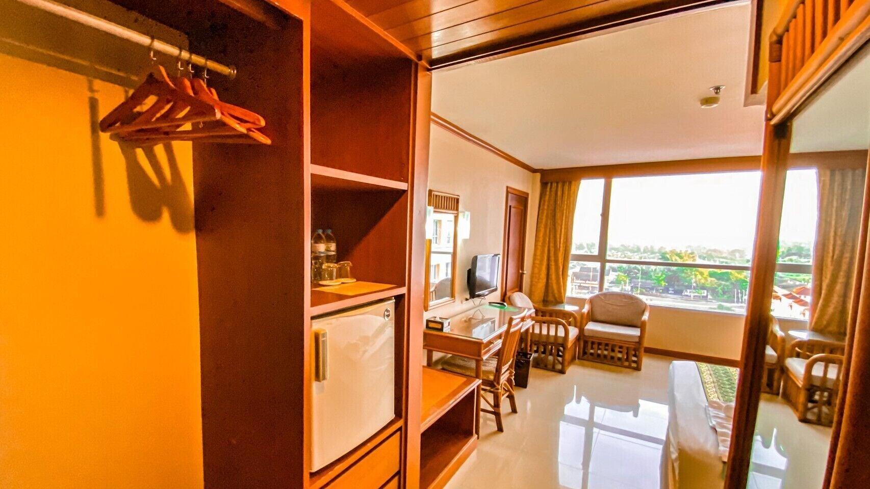 סוראט תאני K Park Grand Hotel Sha Plus Certified מראה חיצוני תמונה