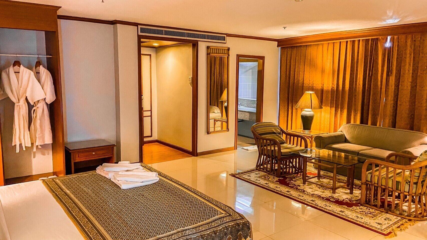 סוראט תאני K Park Grand Hotel Sha Plus Certified מראה חיצוני תמונה